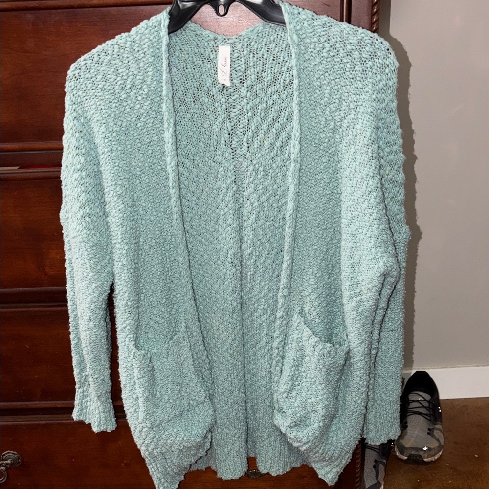 Cozy Open-Front Sweater - Light Green